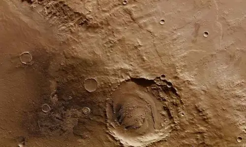 Schiaparelli, prime foto post atterraggio: l'attracco ha formato nuovo cratere su Marte