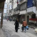 Siria, 11 ore di tregua ad Aleppo. Mosca accusa: "Terroristi hanno sparato su corridoio umanitario"