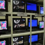 Canone RAI: Renzi ne proporrà l'abolizione. Si spacca il PD