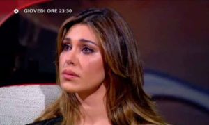 Belen Rodriguez, tutta la verità da Costanzo: "È stato Stefano a lasciarmi, ho fatto tutto per lui"
