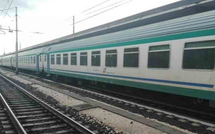 Brancaleone, tragedia ferroviaria: morti 2 bambini, in coma la madre
